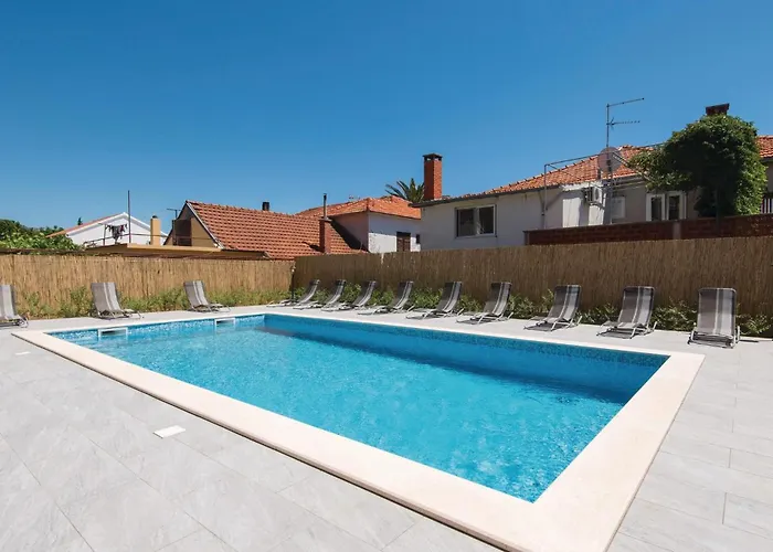 Lovely In With Wifi Дом отдыха Оребич