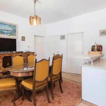 Beautiful In With Kitchen *