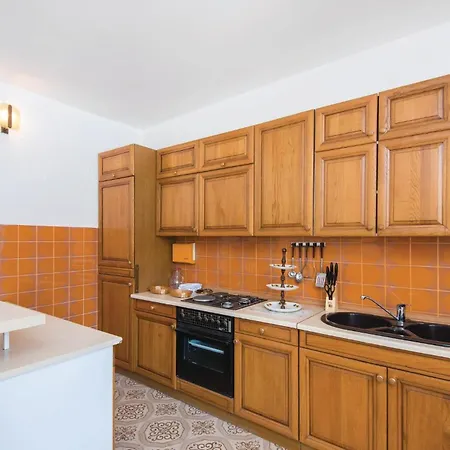 Beautiful In With Kitchen * Orebic